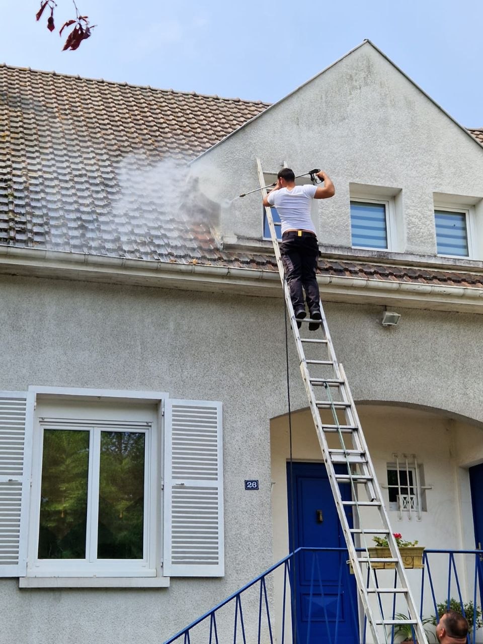 Démoussage & traitement hydrofuge à Rambouillet
